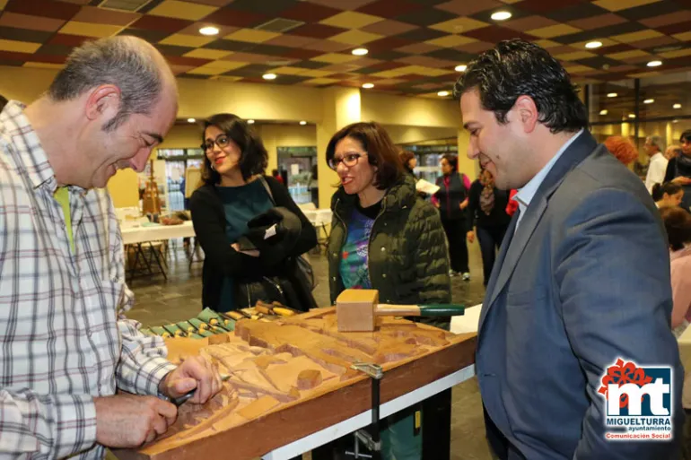imagen de la visita institucional provincial y local a la jornada, noviembre 2015