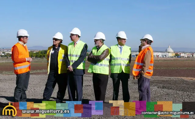 imagen visita a la futura ubicación del helipuerto