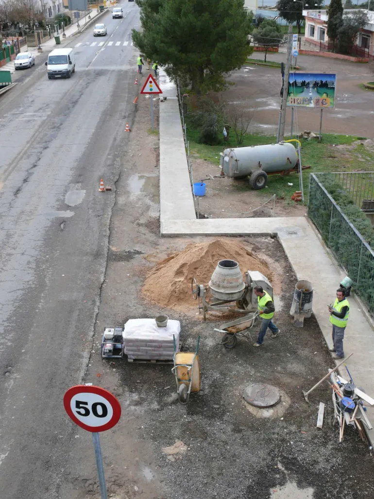 imagen de las obras en la CM-4127, marzo 2010