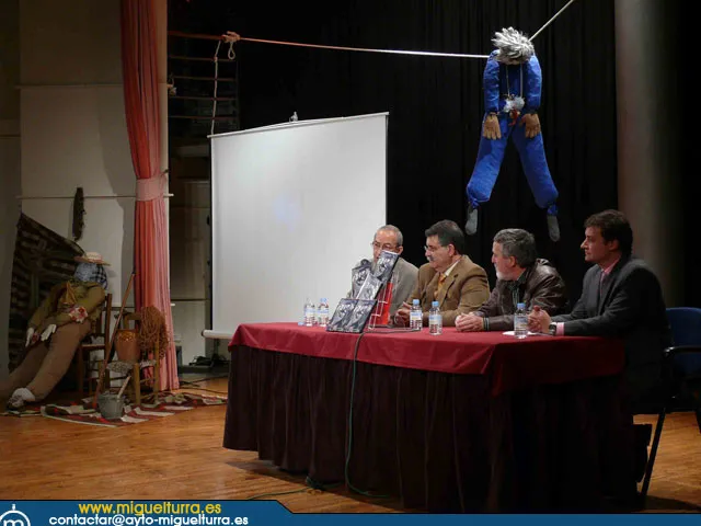 imagen presentación Libro DVD sobre los Dómines