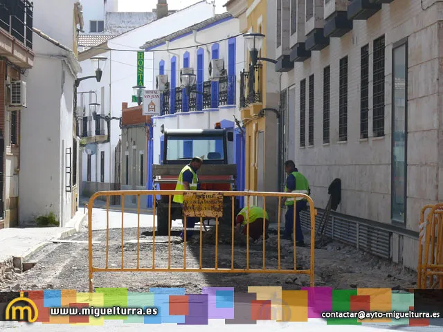 imagen de las obras en Calle Peligros, abril 2011