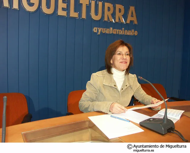Victoria Sobrino presentando la programación