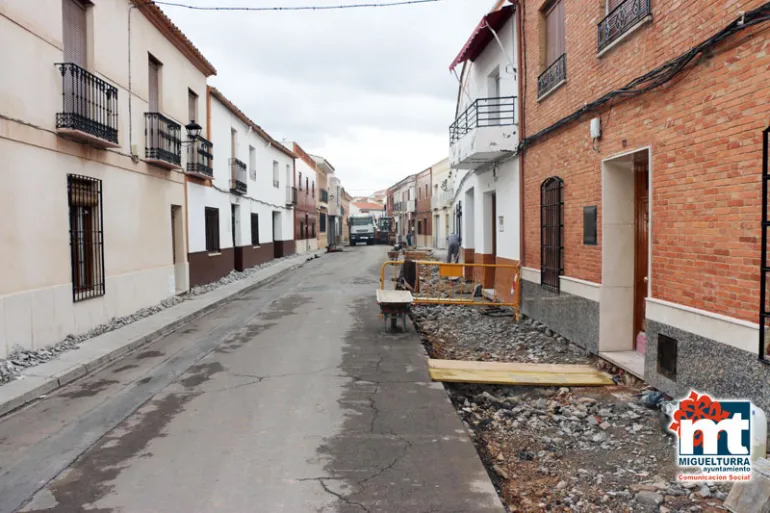imagen de las obras en calle Pozuelo, febrero 2015