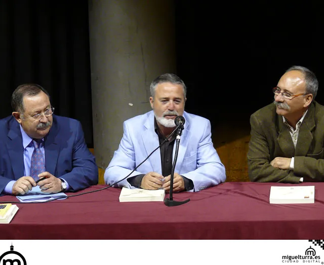 Presentación de libro facsímil Temas de Actualidad