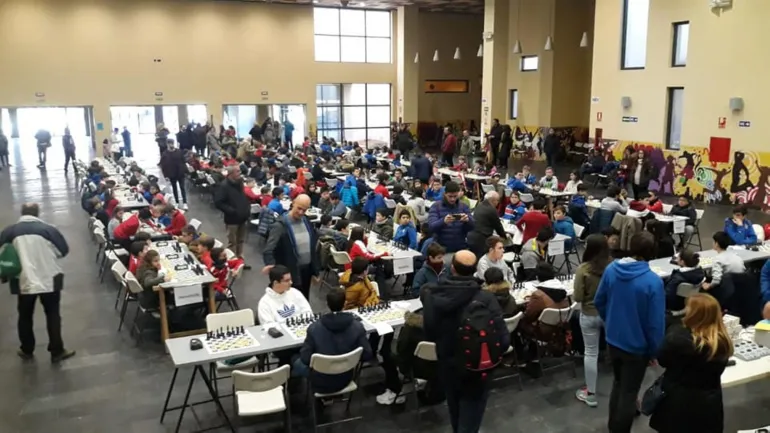 imagen del torneo de ajedrez, enero 2019, Miguelturra. Fuente imagen Club Ajedrez Miguelturra