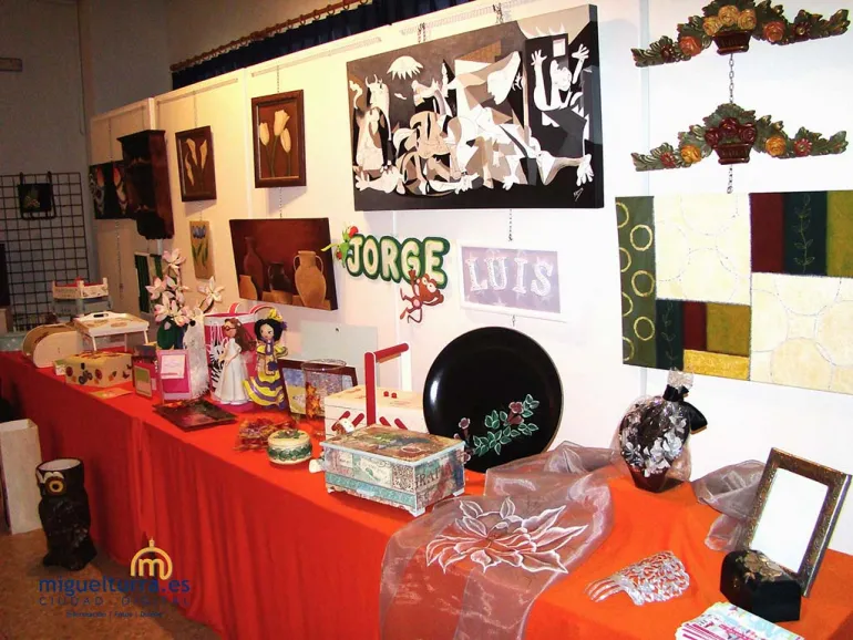 imagen de la exposición de diferentes cursos de la UP 2014-2015