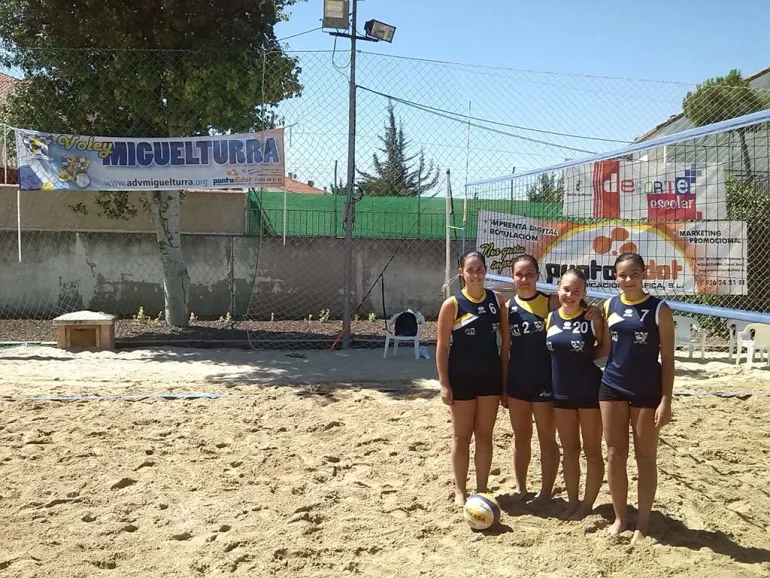 Imagen equipo femenino cadete voley playa