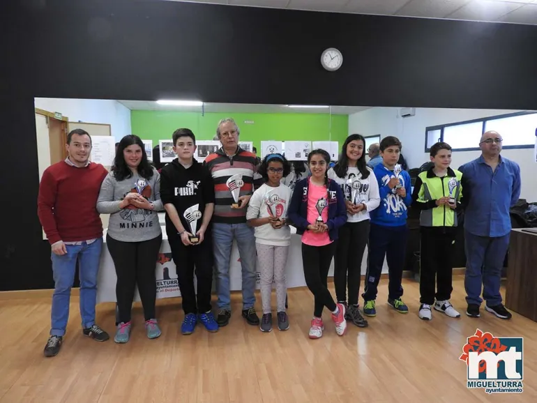 imagen de organización y participantes torneo ajedrez Cristo, mayo 2018