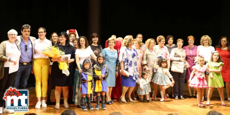 imagen de personas participantes en las actividades UP, mayo 2018