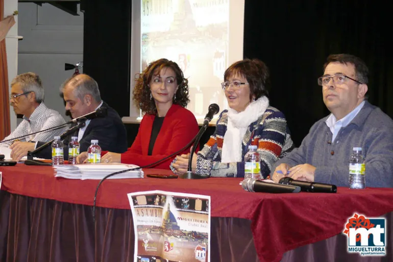 imagen de ponentes y concejala de Cultura en la asamblea, febrero 2017
