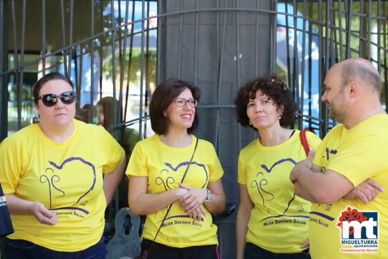 imagen de autoridades locales y regionales en el Mujer, Deporte y Salud 2016