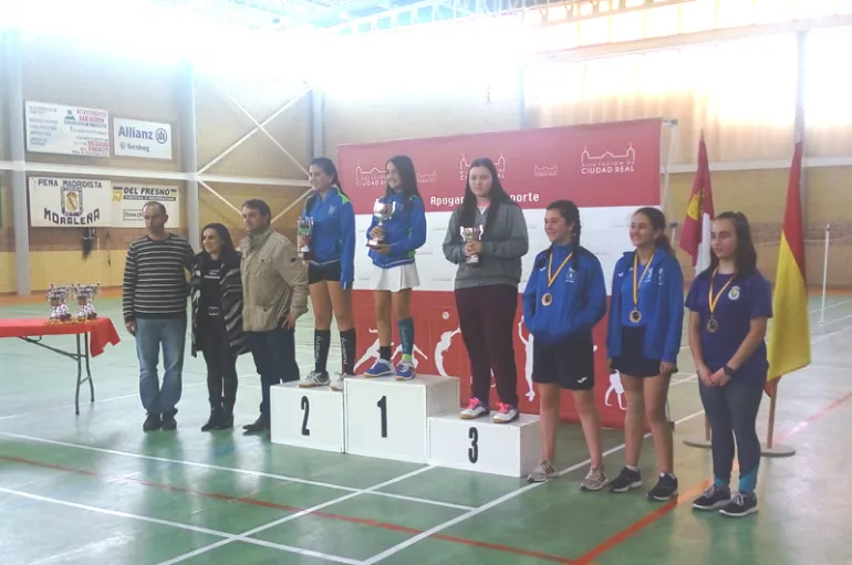 imagen de podio de bádminton, marzo 2019, imagen de Alba María Sobrino Martín