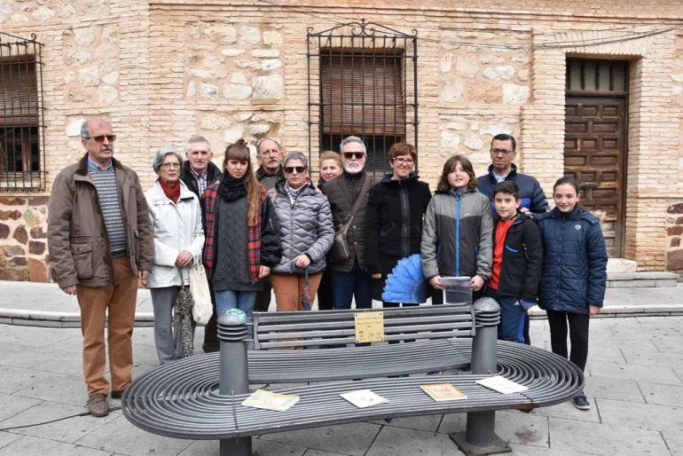 imagen de grupo banco literario de Hilario Rivero, Miguelturra, abril de 2019