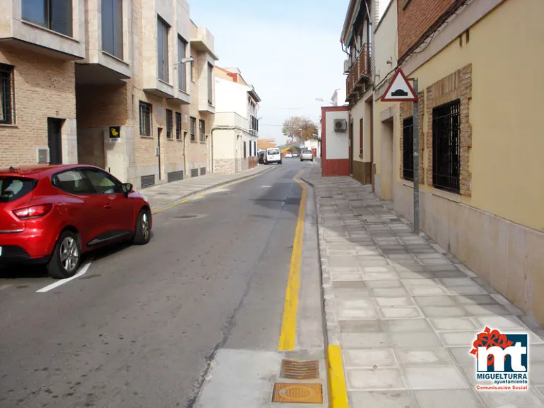 imagen de la remodelada calle José Mora de Miguelturra, diciembre 2015