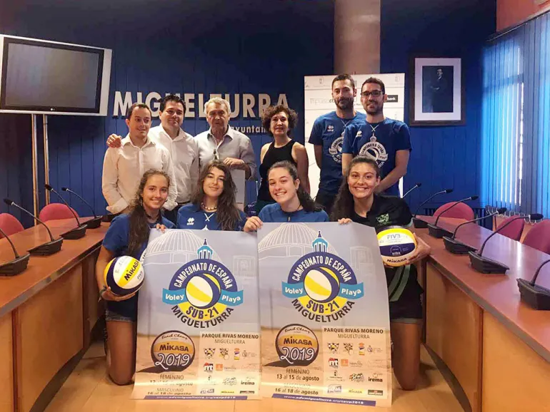 imagen de la presentación del campeonato España Sub21 vóley playa, Miguelturra 2019