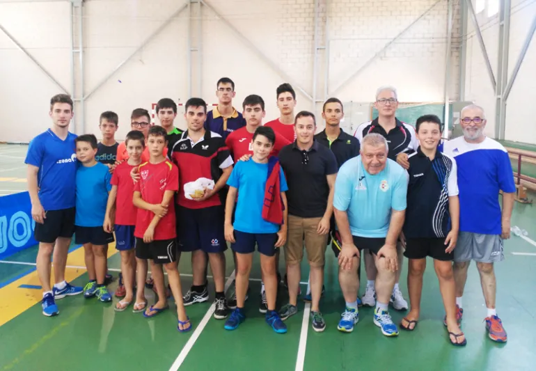 imagen clausura Campus de Tenis de Mesa Miguelturra, julio 2017, fuente imagen área de Deportes