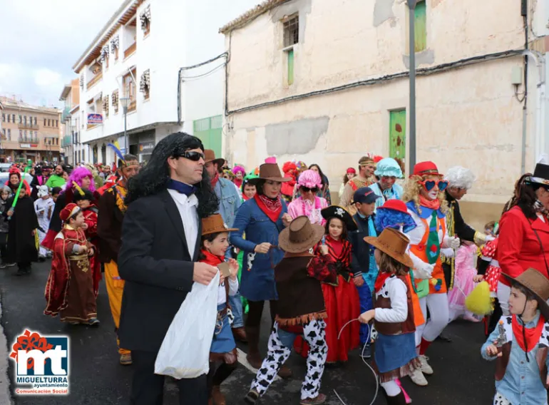 imagen del Carnaval Infantil de Miguelturra 2016 por las calles de la localidad
