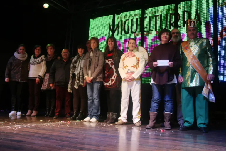 Entrega del cheque del Pequeño Comercio de Miguelturra a FISENSI, marzo de 2017