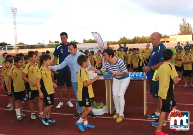 imagen del acto de clausura del Campus de Fútbol de Miguelturra 2018
