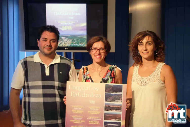 imagen de Triguero, Sobrino y Mondéjar, de izquierda a derecha, junio 2017, presentación concierto Huecco y Moby Dick