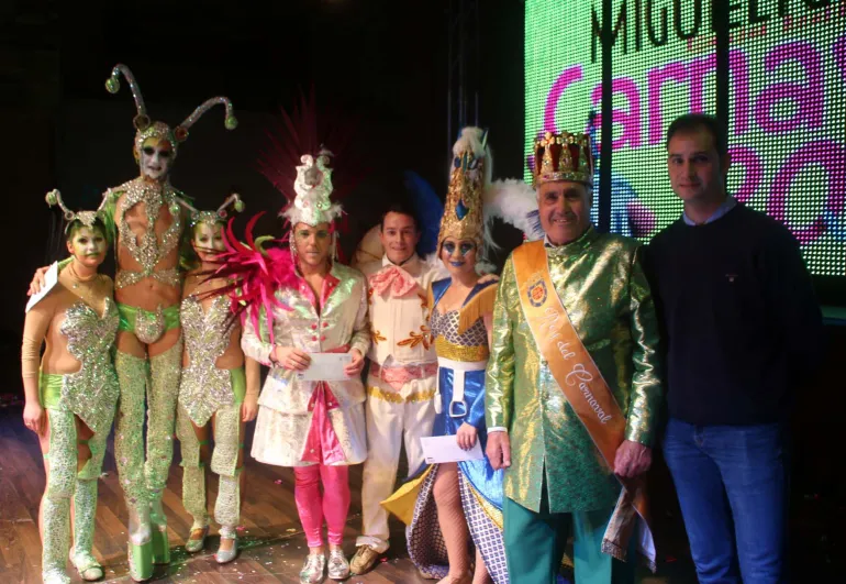 Ganadores del traje de mujer y de hombre del Concurso de Trajes de Miguelturra