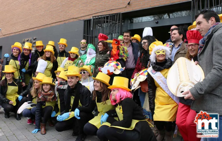 imagen de participantes, autoridades y organización del Concurso Fruta en Sartén 2016