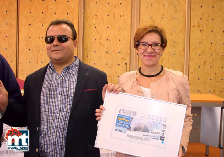 imagen de Lorenzo Villahermosa y Victoria Sobrino durante la rueda de prensa, octubre 2017