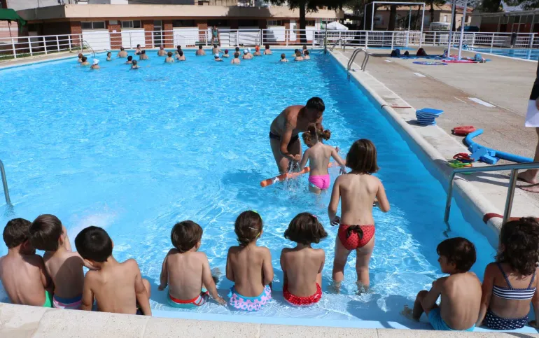 Imagen Cursos natacion Piscina Municipal