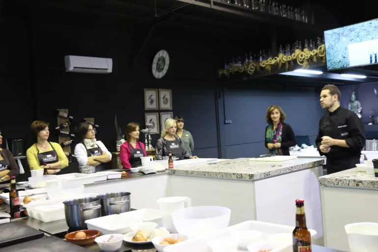 imagen inauguración taller cocina para personas celíacas, noviembre 2016