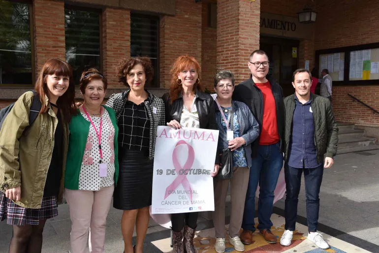 imagen de AMUMA petición para el cáncer de mama, Miguelturra octubre de 2019