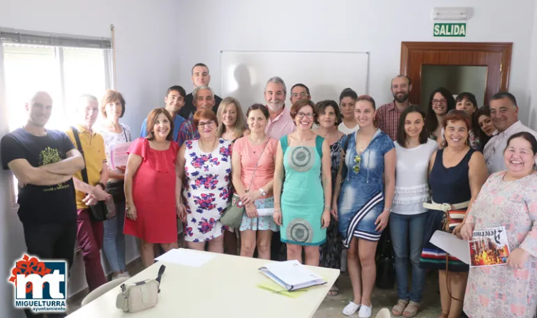 imagen entrega diplomas en el Centro de la Mujer, junio 2017