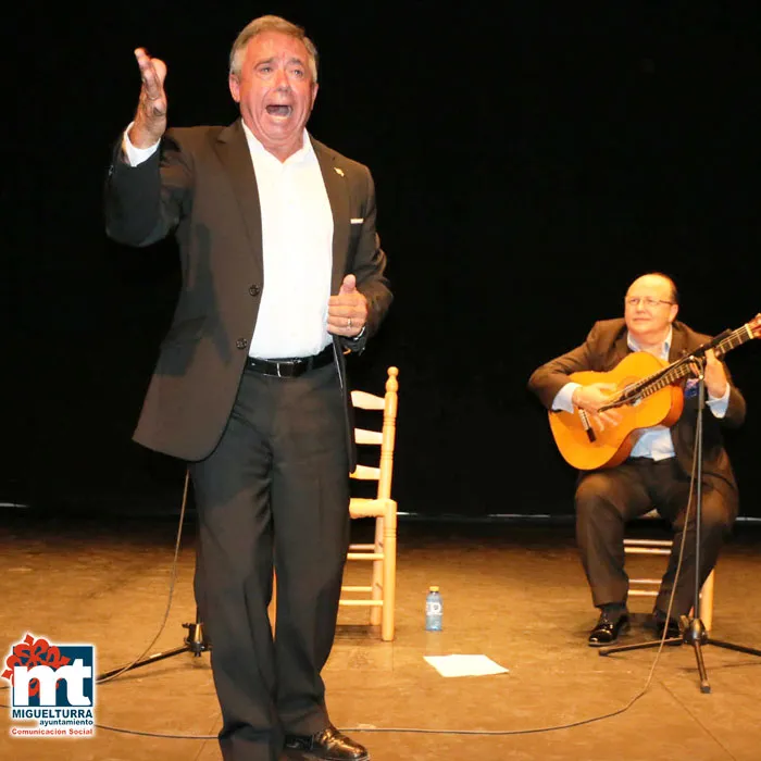 imagen de "El Torres" y Rafael Trenas a la guitarra durante el Festival de Arte Español y Flamenco, Ferias 2016