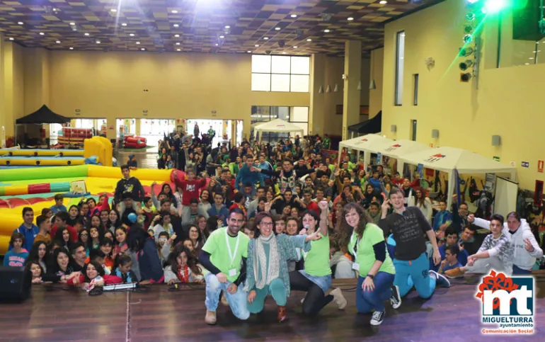 imagen de autoridades, organización y participantes Empu-G, diciembre 2016