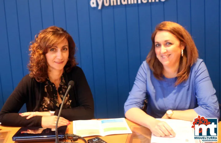 imagen de Fátima Mondéjar (izquierda) y Marisa Gómez (derecha) , marzo de 2017