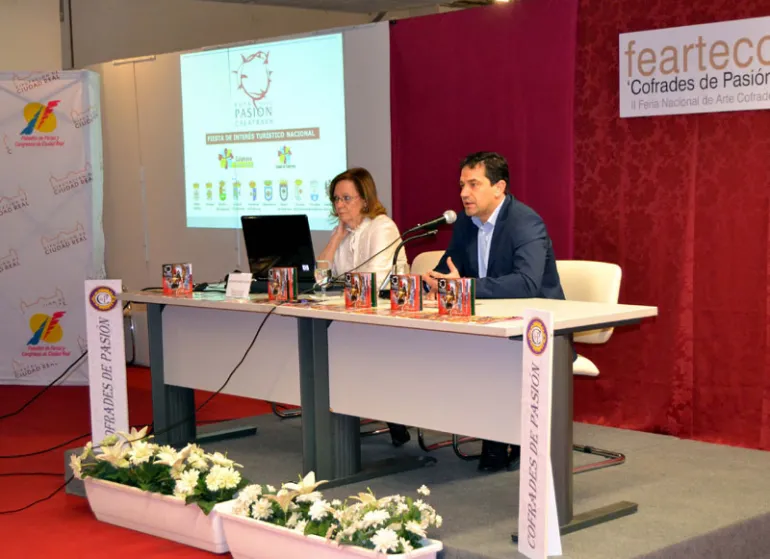 imagen de la presentación de la Ruta Calatrava en Fearteco 2016