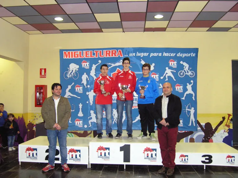 imagen del podio del Campeonato Regional de Ajedrez, enero 2016