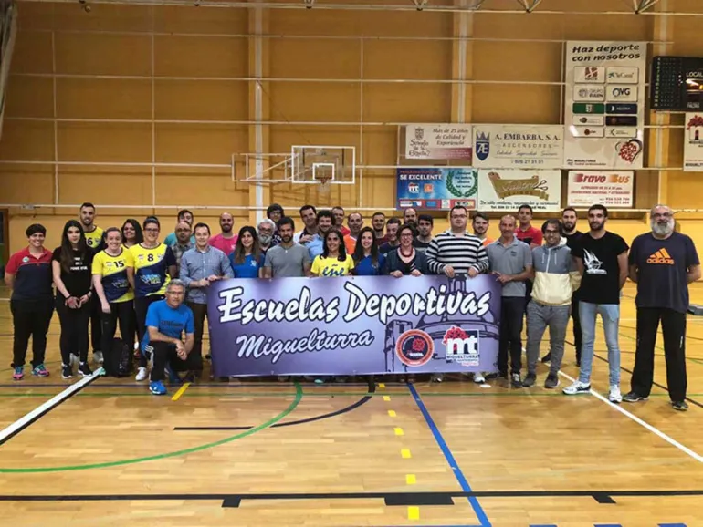 imagen de autoridades y organización de las Escuelas Deportivas 2017-2018-, fuente imagen Diego Rodríguez Tercero
