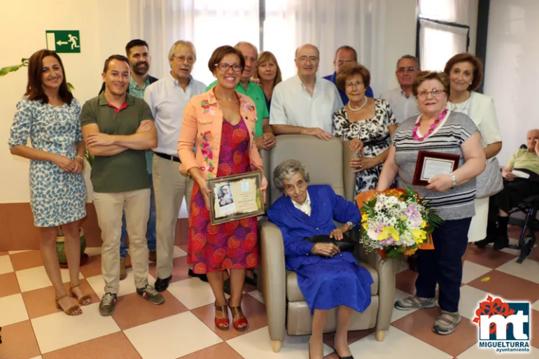imagen del homenaje a Doña Rafaela Beldad Fernández, ferias y fiestas 2018