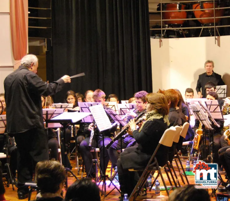 imagen de la Banda Sinfónica Juvenil de Miguelturra durante un concierto