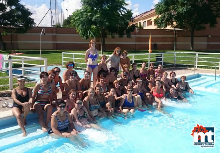 imagen grupal participantes curso Acuagym, septiembre 2017