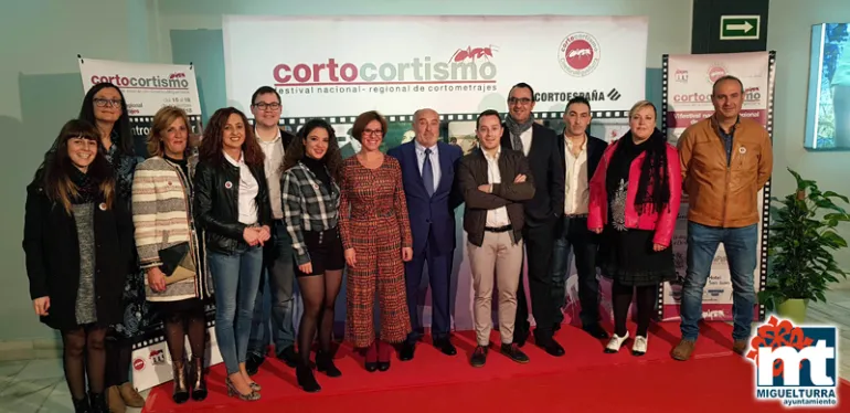imagen de la organización y autoridades en la inauguración del Corto Cortísmo 2018 de Miguelturra