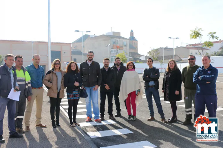imagen de la inauguración oficial del nuevo parking de Miguelturra, noviembre 2015