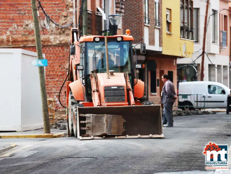 imagen del comienzo de las obras para mejora de calles, noviembre 2015