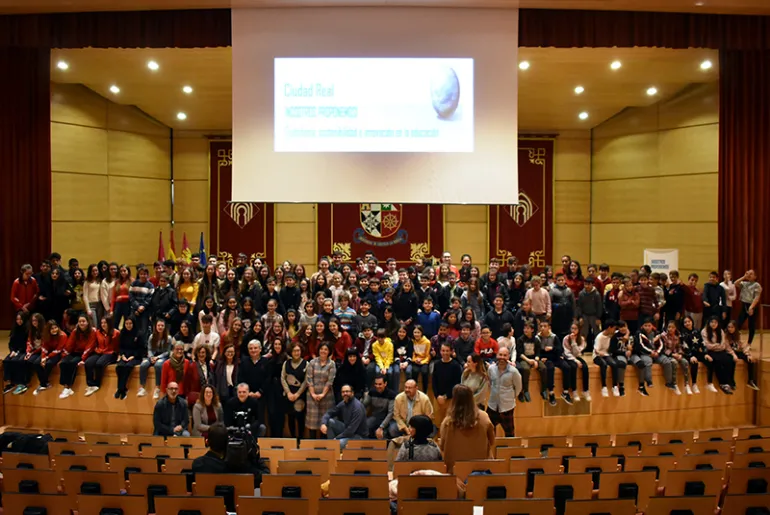 imagen grupal participanes evento "Nosotros Proponemos", enero 2020