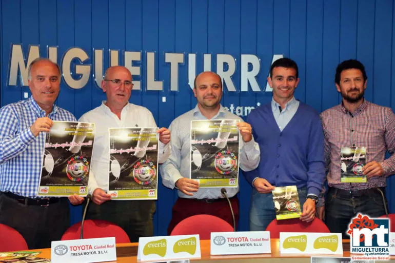imagen de la presentación oficial del Campus de Fútbol de Miguelturra 2016