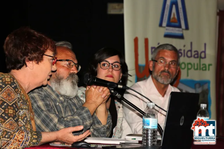 imagen del acto de presentación del libro Miguelturra, caminos y veredas, abril 2016