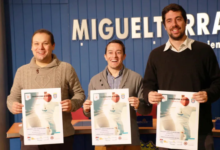 imagen presentación del torneo regional de esgrima en Miguelturra, noviembre 2016