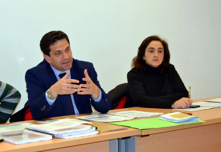 imagen del presidente y secretaria de la AD Campo de Calatrava, marzo 2018, fuente imagen Gabinete Prensa Multimedia