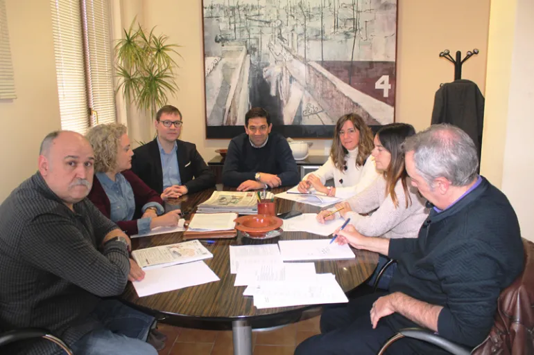 imagen de la reunión de la Mancomunidad donde se ha tratado el tema del área conjunta del taxi, noviembre 2018