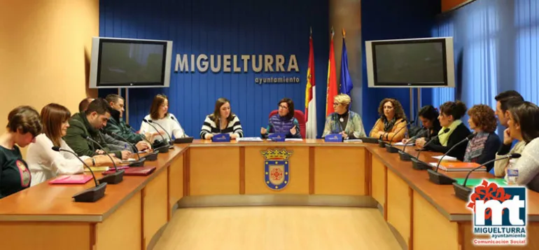 imagen de la Comisión Técnica de Seguimiento del Protocolo Local de Intervención contra la violencia de género, noviembre 2015